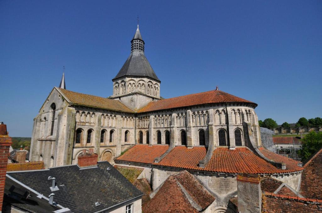 Le Passage Apartman La Charité-sur-Loire Szoba fotó